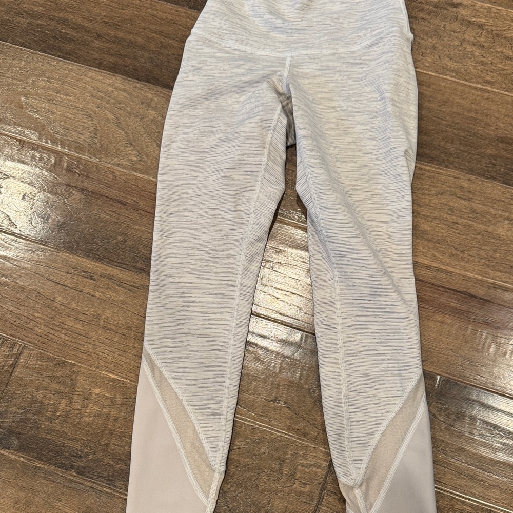 Lululemon EUC light gray jogger